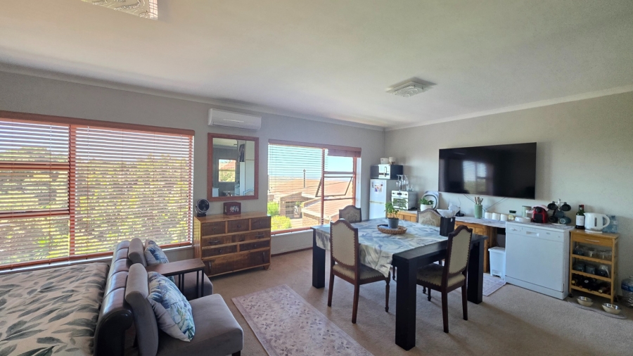 7 Bedroom Property for Sale in Vredenburg Western Cape